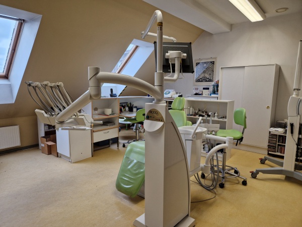 kaks hambaravi kabinetti Viljandis